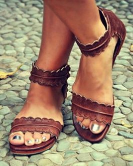 Scalloped Band Leather Sandals